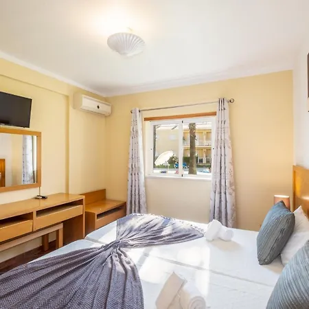 Jardins Vale De Parra Αλμπουφέιρα