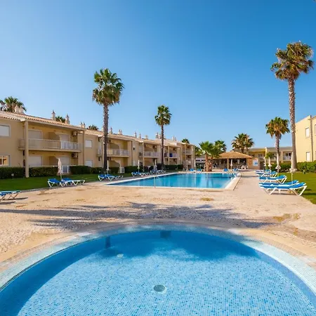 Jardins Vale De Parra منتزه العطل 3*