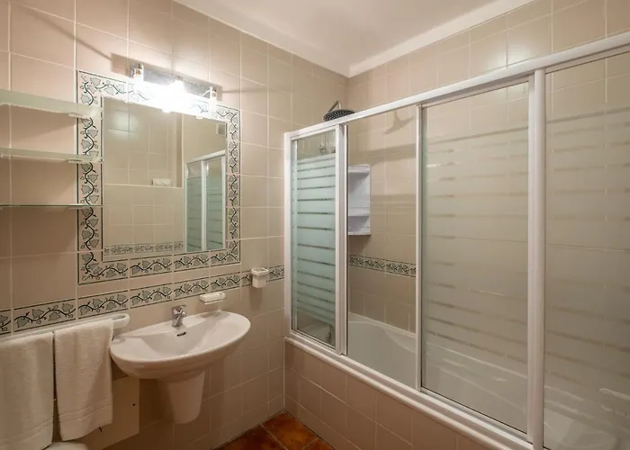 Jardins Vale De Parra ホリデーパーク 3*