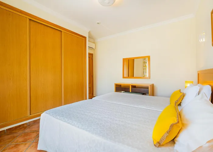 ホリデーパーク Jardins Vale De Parra 3*