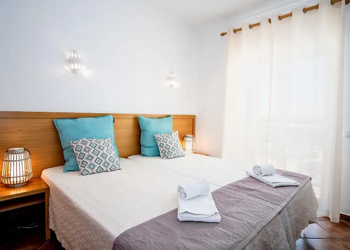 Jardins Vale De Parra ホリデーパーク