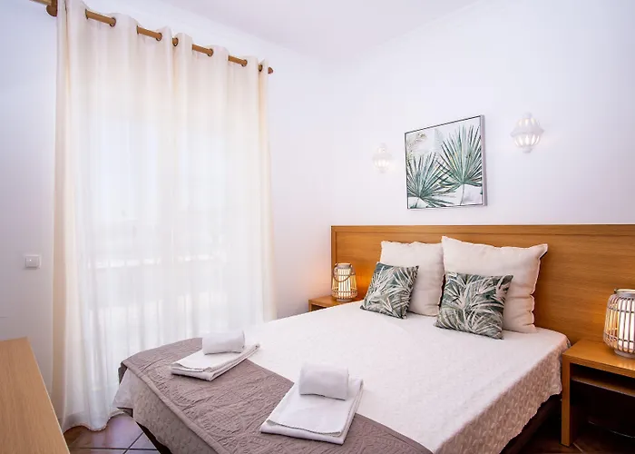 Jardins Vale De Parra ホリデーパーク