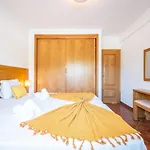 منتزه العطل Jardins Vale De Parra 3*